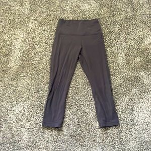 Lulu leggings size 4